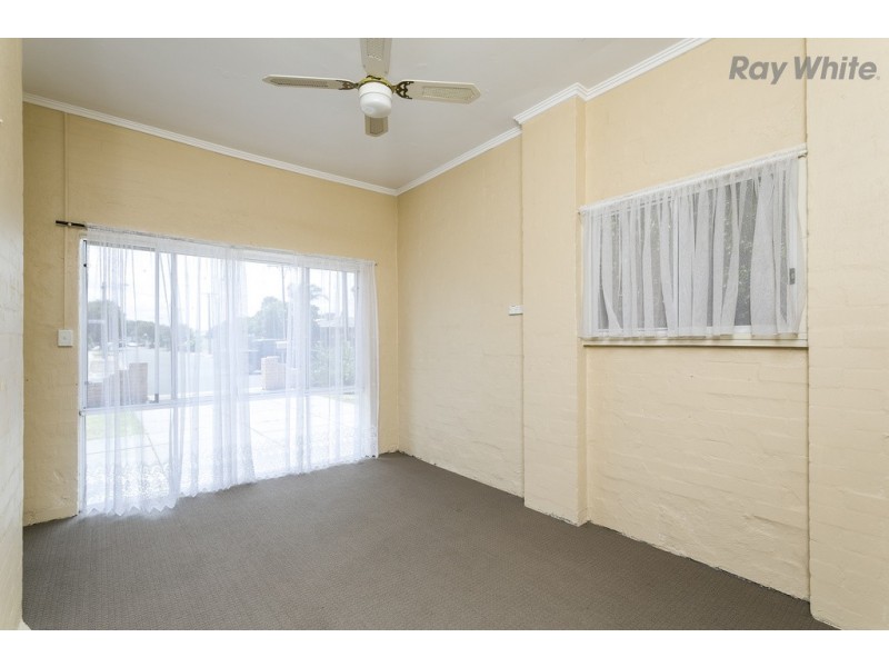 20 Tarranna Avenue, Park Holme SA 5043