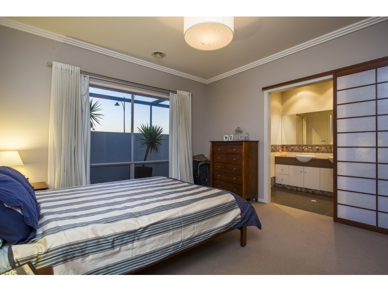 12 The Boulevard, Flagstaff Hill SA 5159
