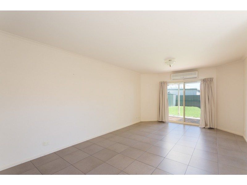 2 Orkney Ave, Marion SA 5043