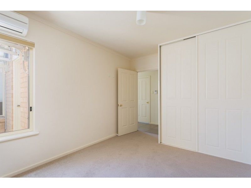 2 Orkney Ave, Marion SA 5043