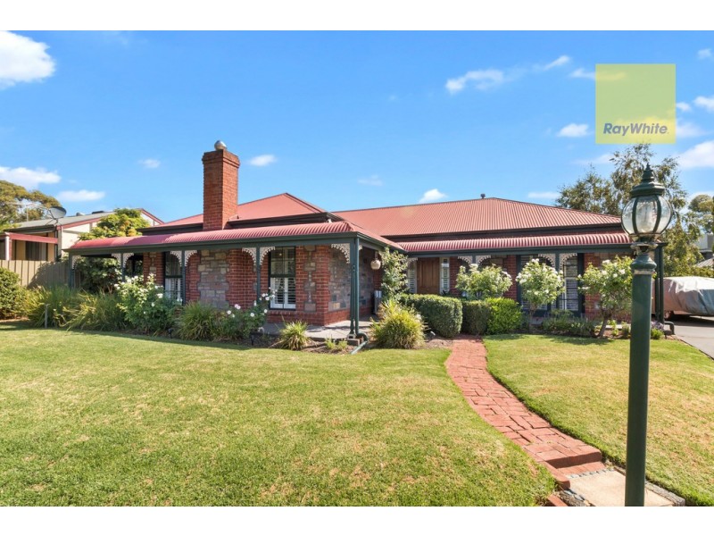 5 Crossing Road, Aberfoyle Park SA 5159