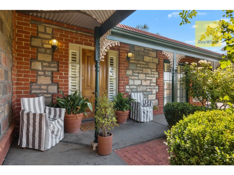 5 Crossing Road, Aberfoyle Park SA 5159