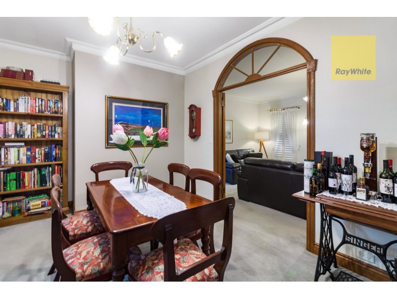 5 Crossing Road, Aberfoyle Park SA 5159