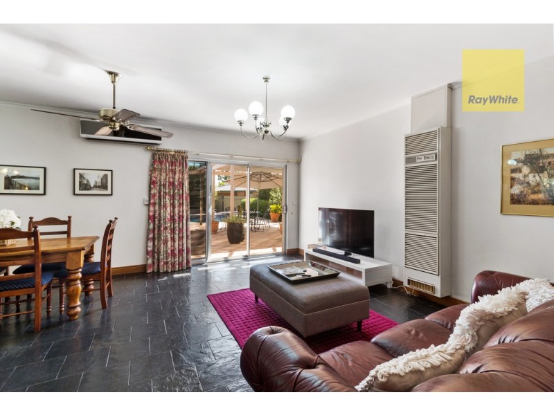 5 Crossing Road, Aberfoyle Park SA 5159