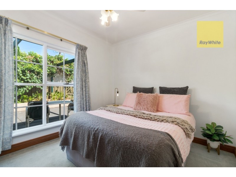 5 Crossing Road, Aberfoyle Park SA 5159