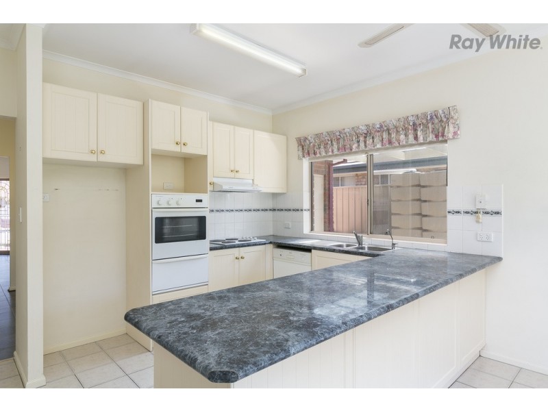 10 Bradley Grove, Mitchell Park SA 5043