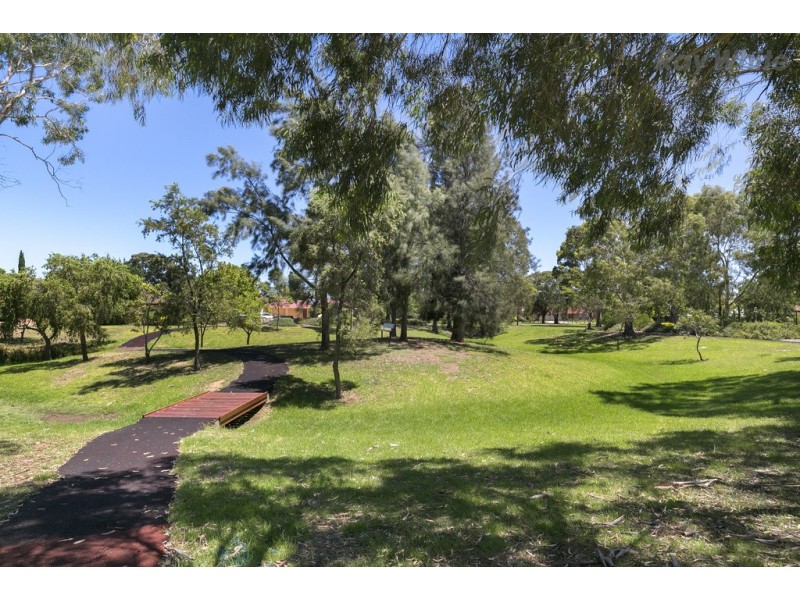 10 Bradley Grove, Mitchell Park SA 5043