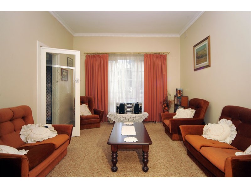 18 Winston Crescent, Glengowrie SA 5044