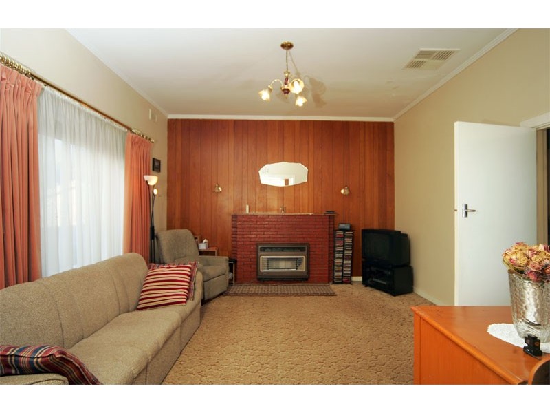 18 Winston Crescent, Glengowrie SA 5044