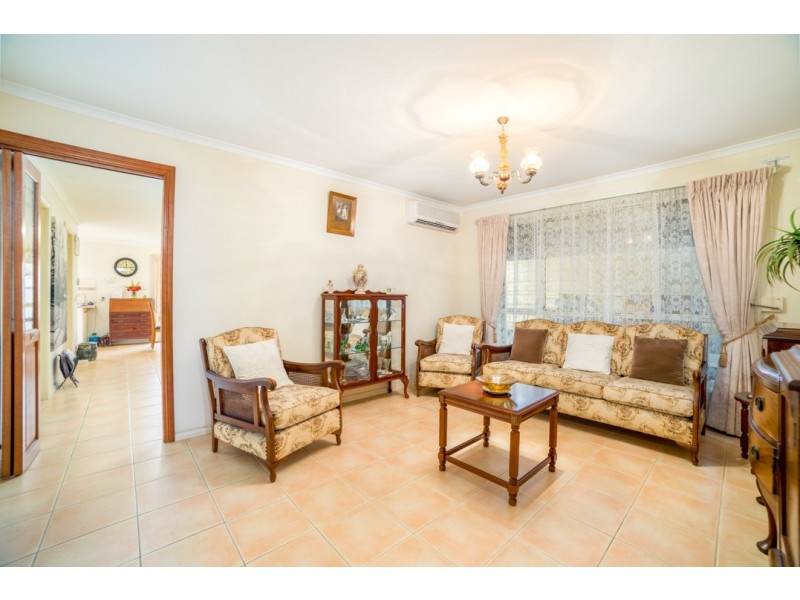 11 Peterson Avenue, Mitchell Park SA 5043