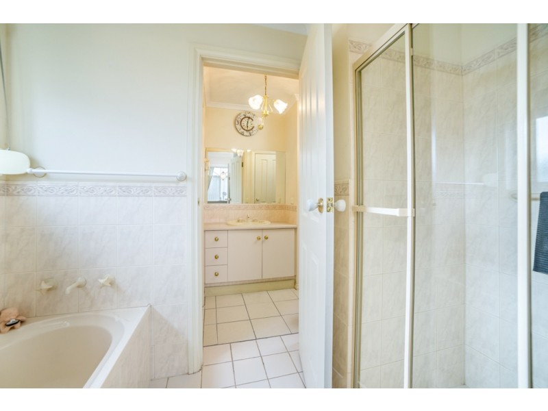 11 Peterson Avenue, Mitchell Park SA 5043