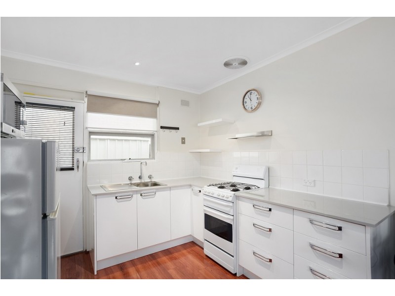 2/25 Buckingham Avenue, Henley Beach SA 5022