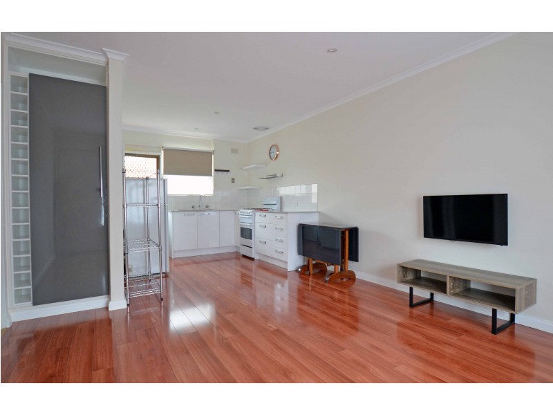 2/25 Buckingham Avenue, Henley Beach SA 5022