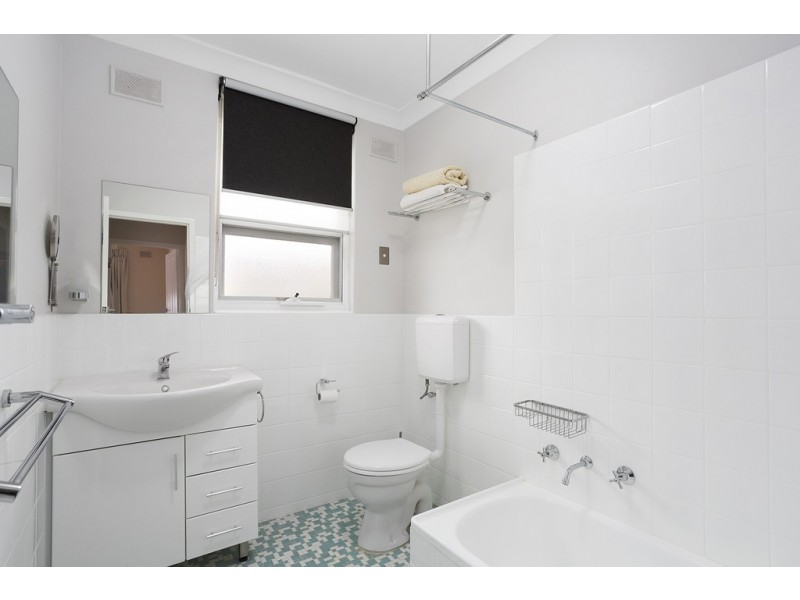 2/25 Buckingham Avenue, Henley Beach SA 5022