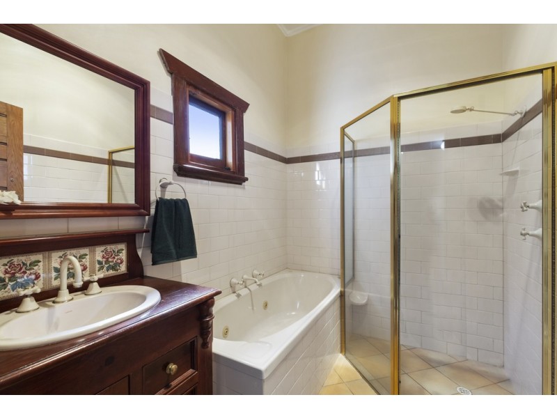 54 Oliphant Avenue, Marion SA 5043