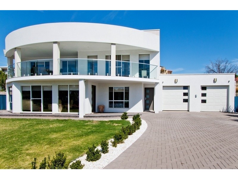 70 Newland Avenue, Marino SA 5049