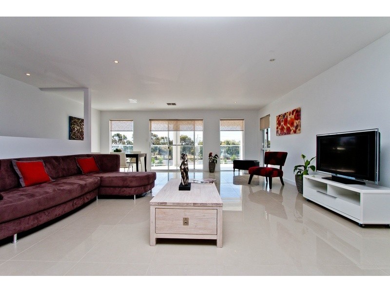 70 Newland Avenue, Marino SA 5049