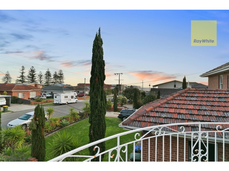18 Renwick Street, West Beach SA 5024