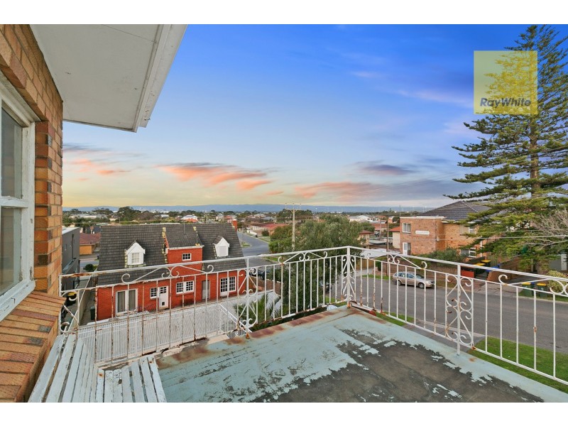 18 Renwick Street, West Beach SA 5024