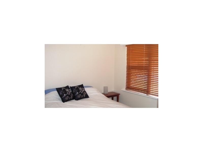 4/16 Sandison Terrace, Glenelg North SA 5045