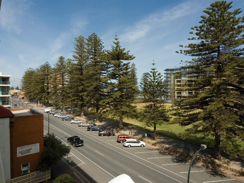 15/23 Colley Terrace, Glenelg SA 5045