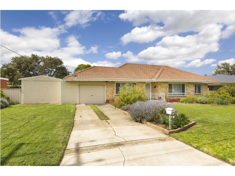 16 Columbine Avenue, West Lakes Shore SA 5020