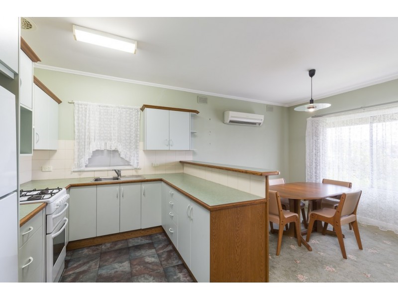 16 Columbine Avenue, West Lakes Shore SA 5020