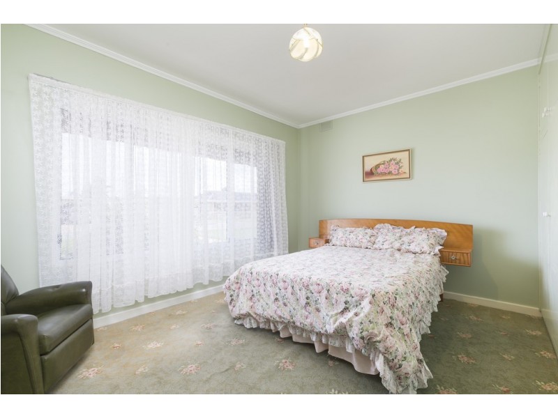 16 Columbine Avenue, West Lakes Shore SA 5020