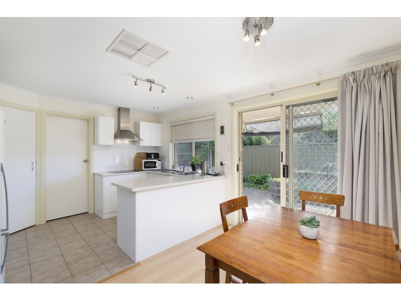 1/14c Almond Grove, Glandore SA 5037