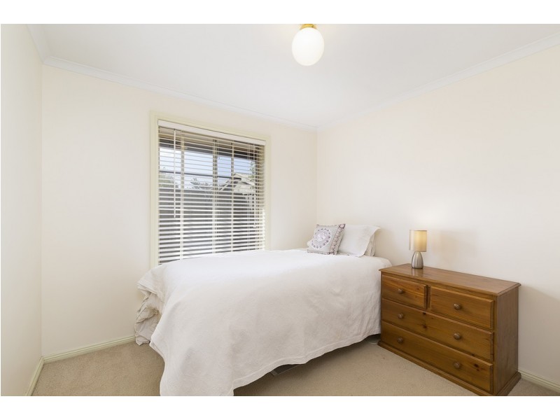 1/14c Almond Grove, Glandore SA 5037