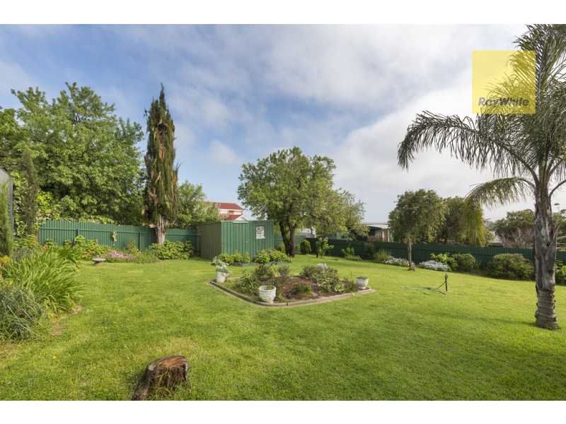 4 Braeside Avenue, Seacombe Heights SA 5047