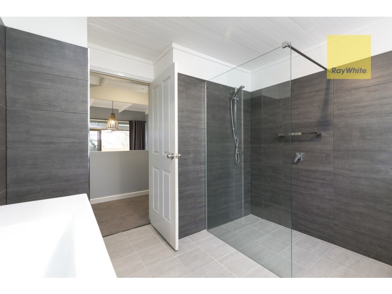 9 Stanbury Avenue, Happy Valley SA 5159