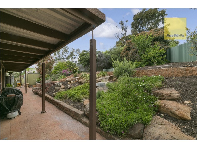 9 Stanbury Avenue, Happy Valley SA 5159