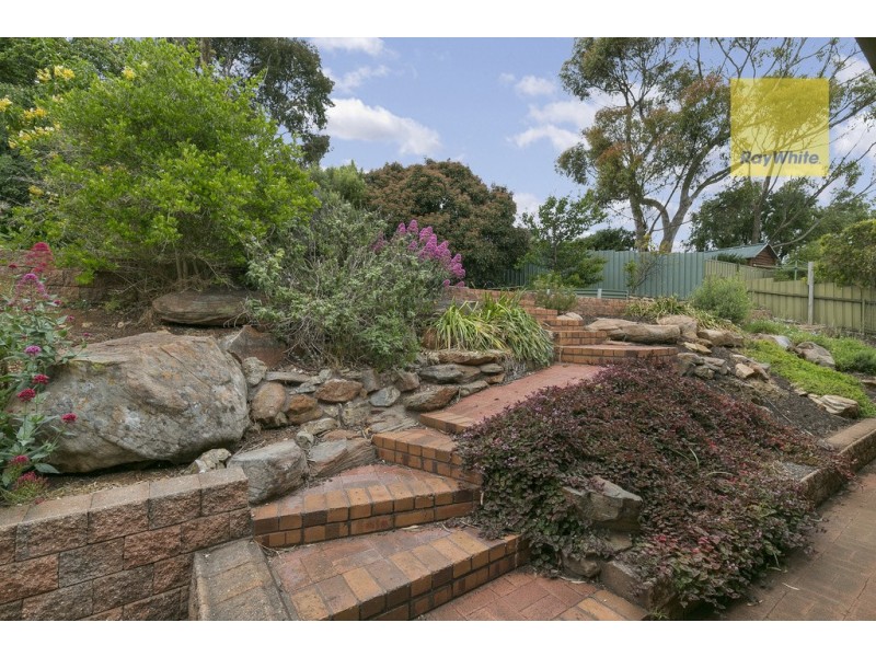 9 Stanbury Avenue, Happy Valley SA 5159