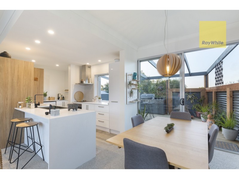 11 Aaron Avenue, Darlington SA 5047