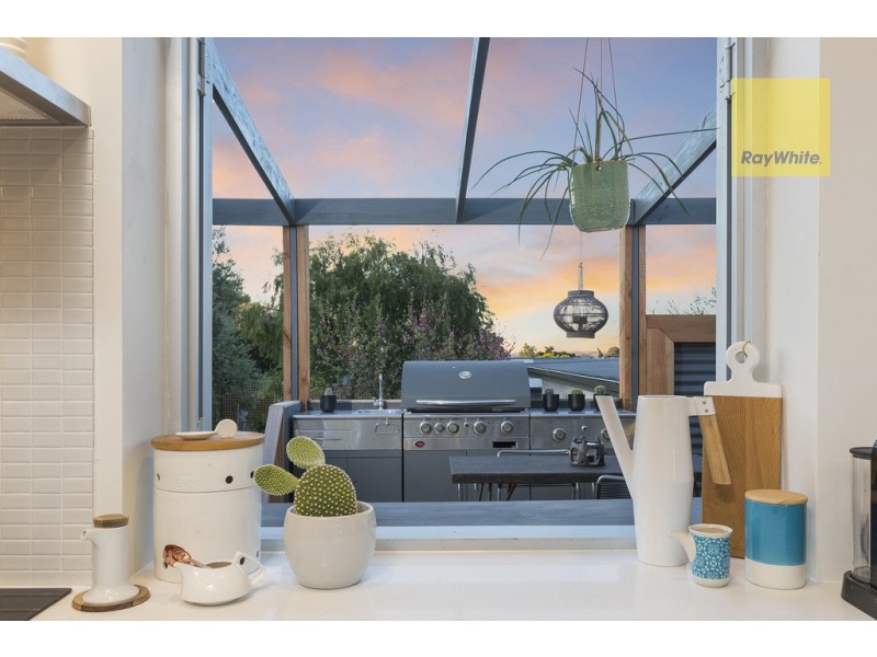 11 Aaron Avenue, Darlington SA 5047