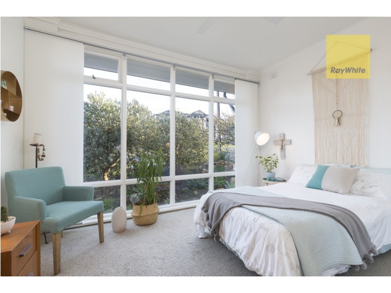 11 Aaron Avenue, Darlington SA 5047