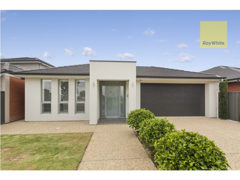 13 Fawnbrake Crescent, West Beach SA 5024