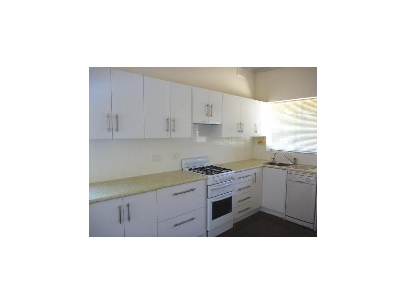 8/172 Seaview Road, Henley Beach South SA 5022