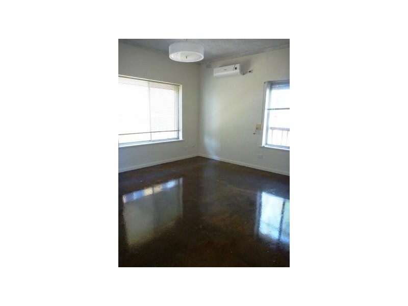 8/172 Seaview Road, Henley Beach South SA 5022