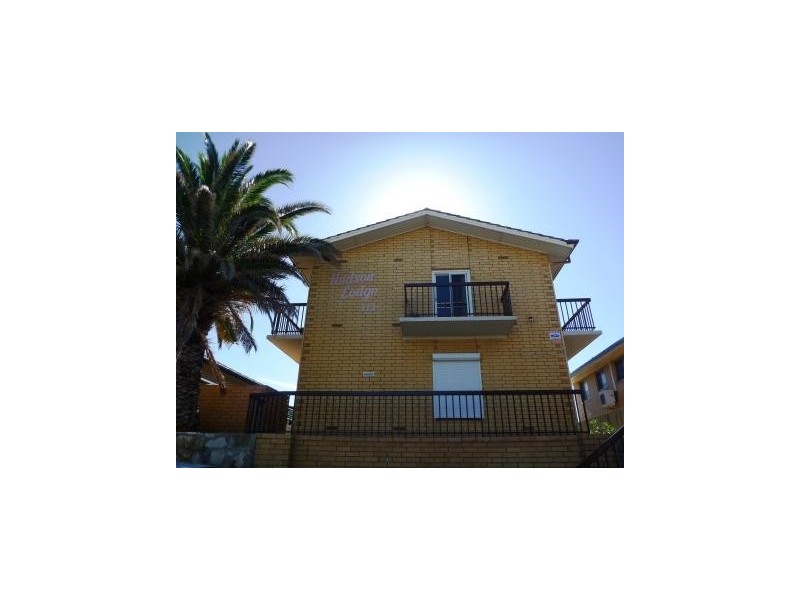 8/172 Seaview Road, Henley Beach South SA 5022