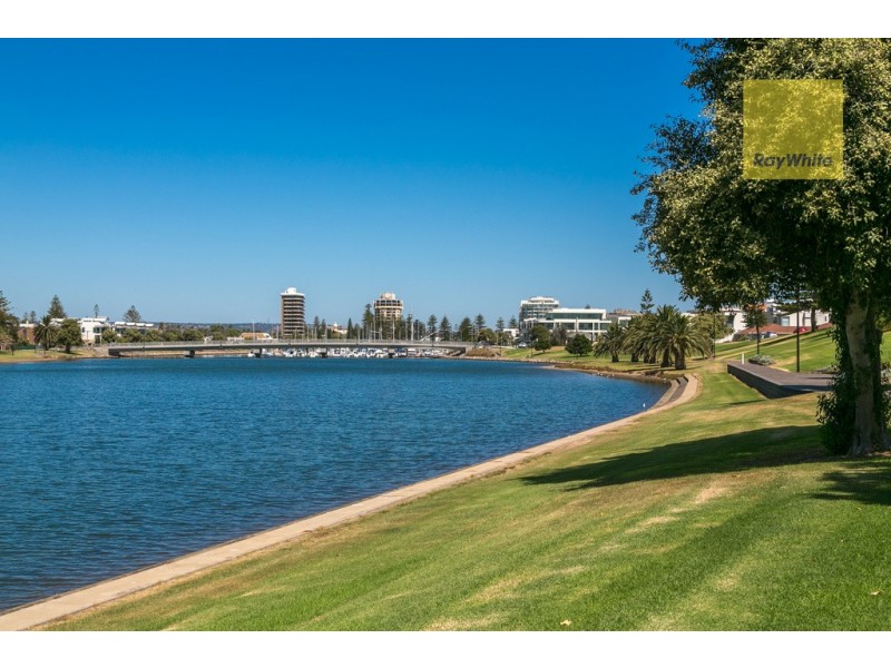 9 and 9a Anderson Ave, Glenelg North SA 5045