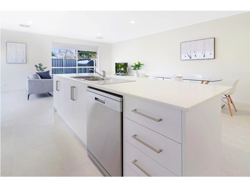 6 Torquay Road, Sturt SA 5047