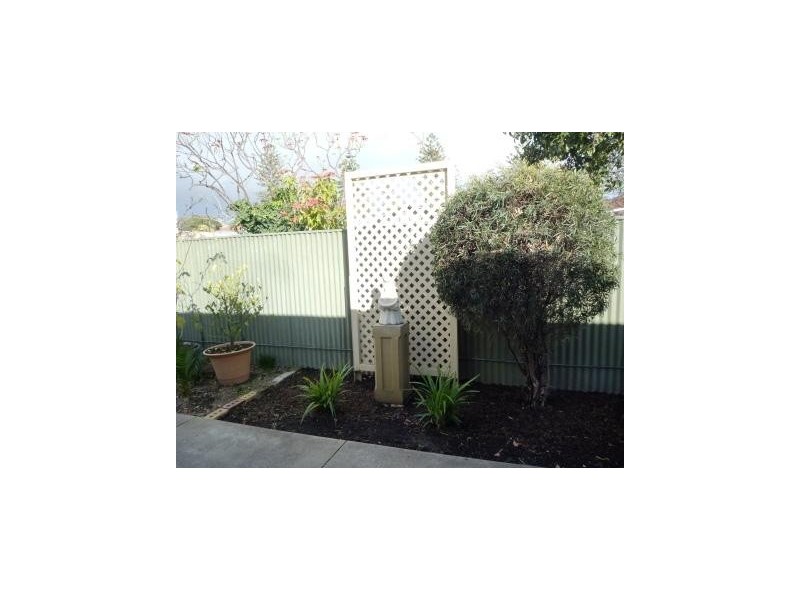 4/16 Fifth Avenue, Glenelg East SA 5045