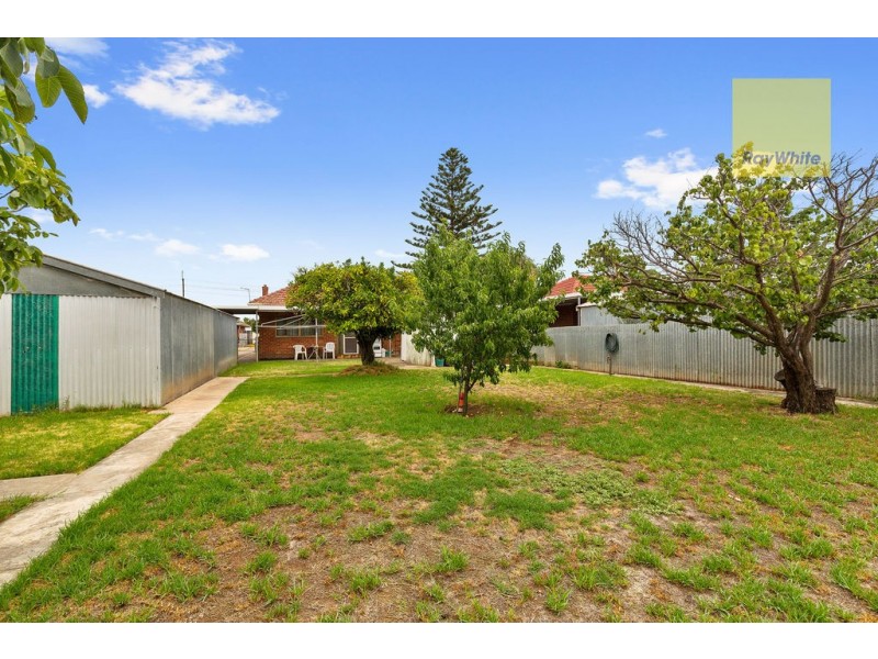 20 Whimpress Avenue, Findon SA 5023