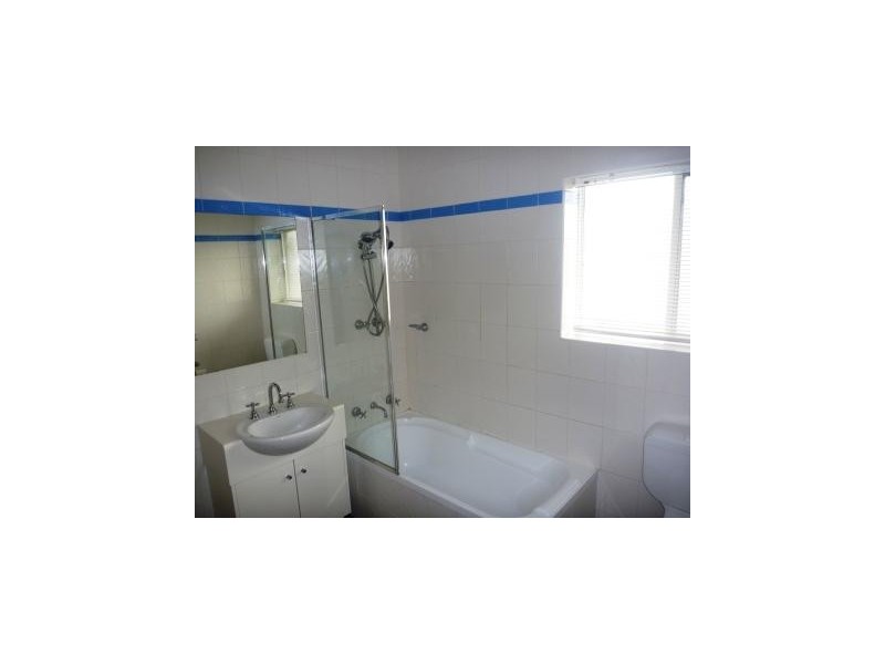 4/26 Wellington Street, Glandore SA 5037