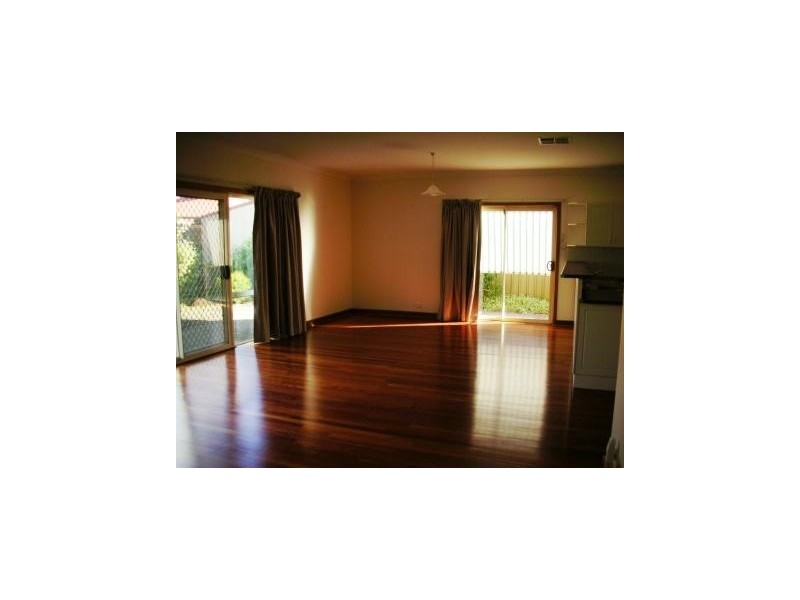 20 Margaret Street, Glandore SA 5037