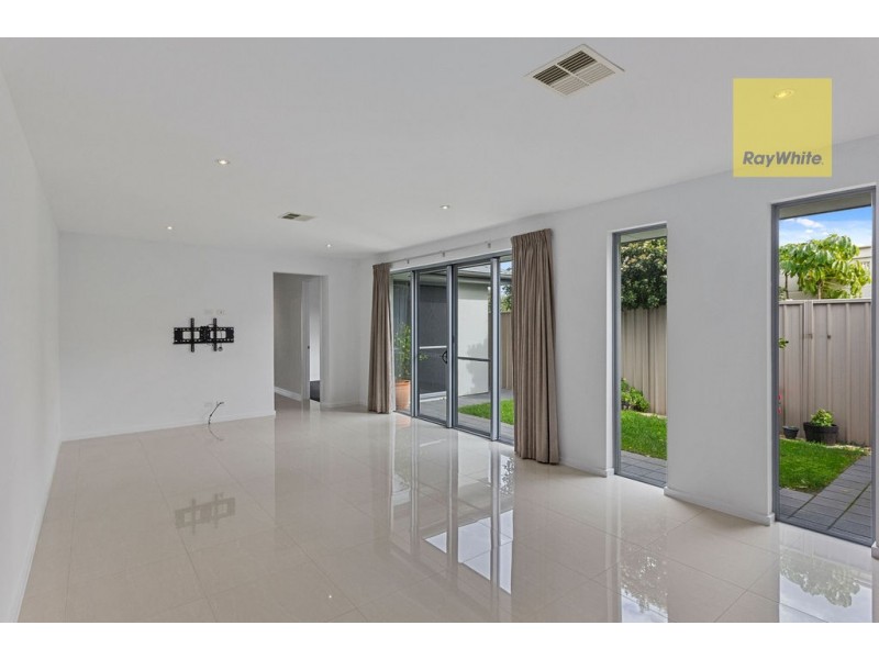 14 Dudley Ave, North Plympton SA 5037