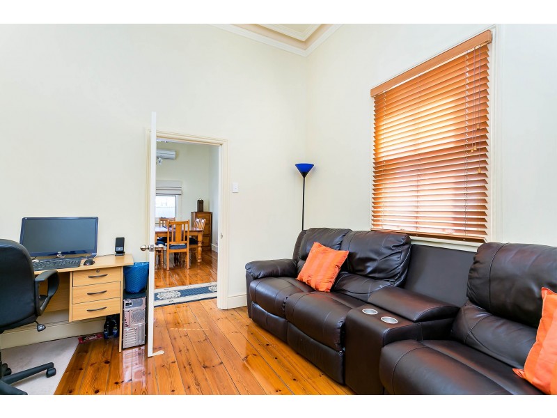 239 Robin Road, Semaphore SA 5019
