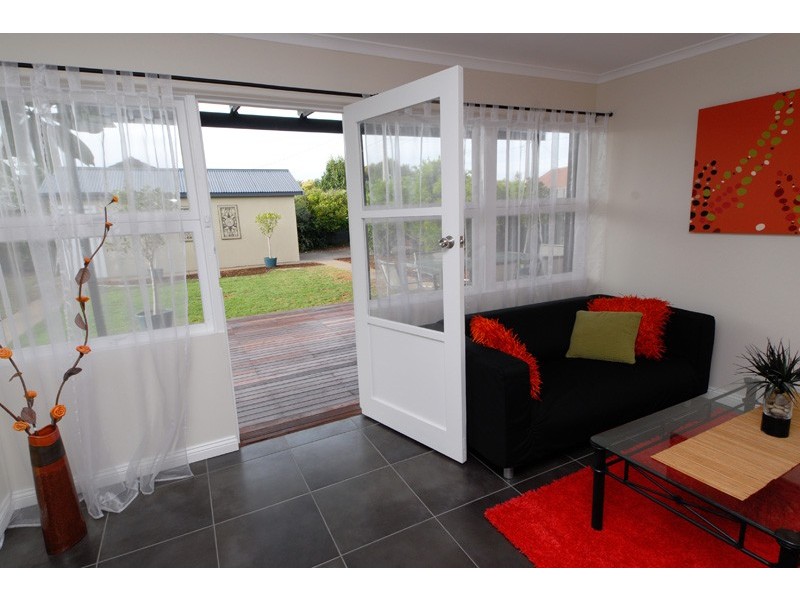 94 Raglan Avenue, South Plympton SA 5038